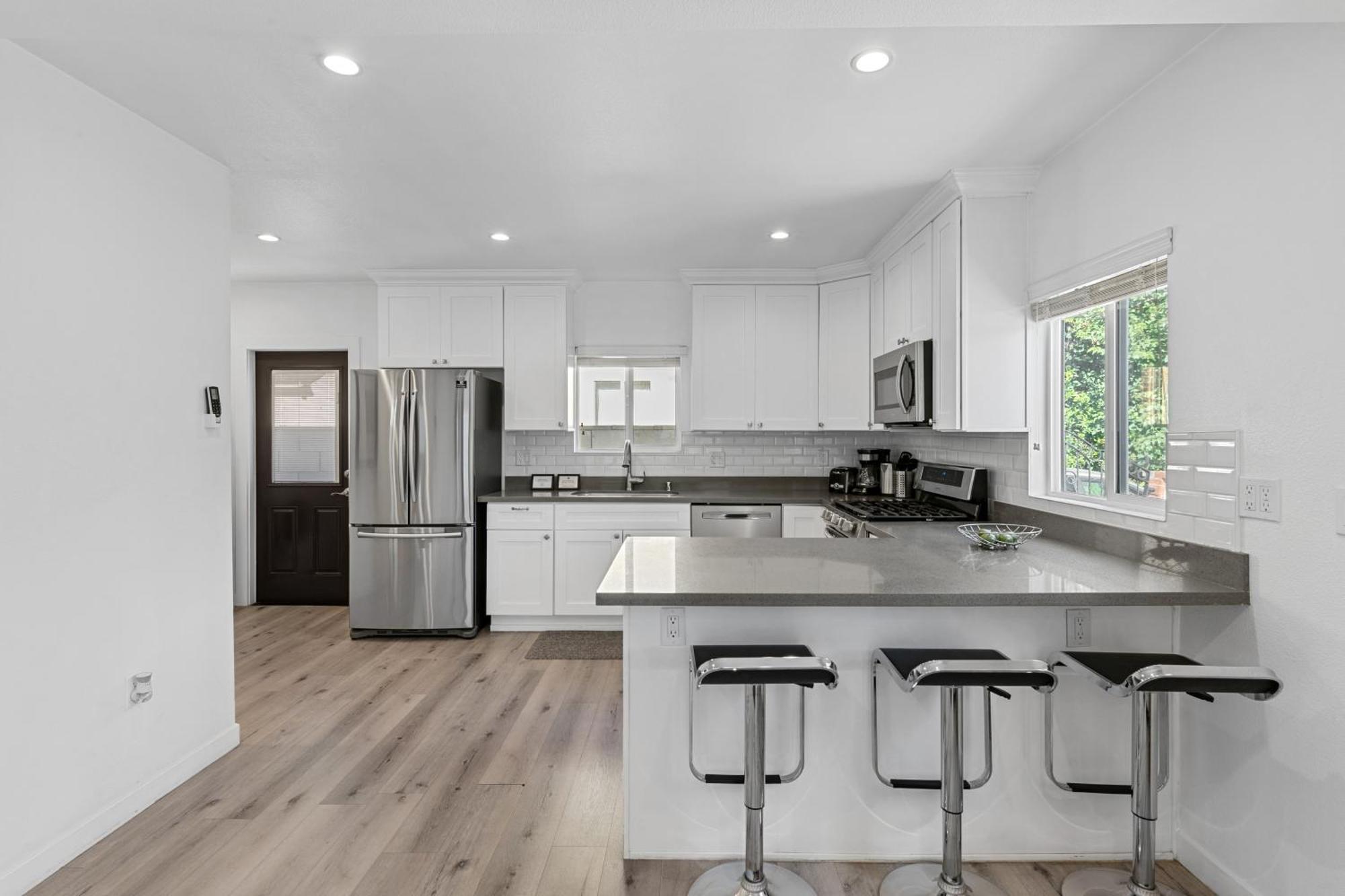 Muirfield Chic City Bungalow With Parking Los Angeles Exterior photo
