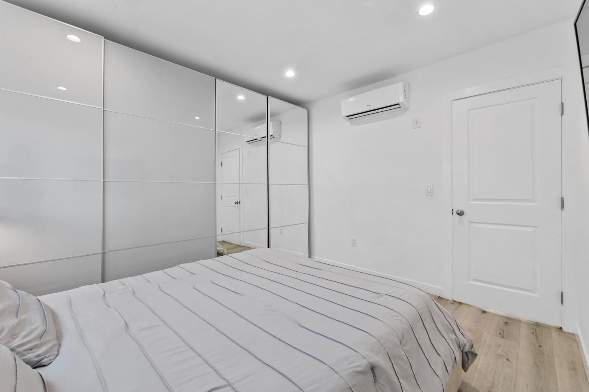 Muirfield Chic City Bungalow With Parking Los Angeles Exterior photo